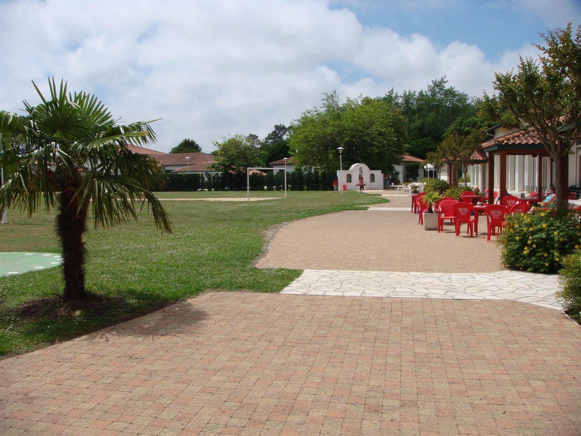 Domaine Du Pignada Hotel Boucau Buitenkant foto